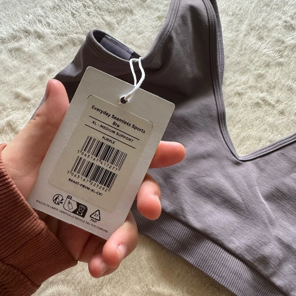 Gymshark Gray Sports Bra - Picture 8 of 8